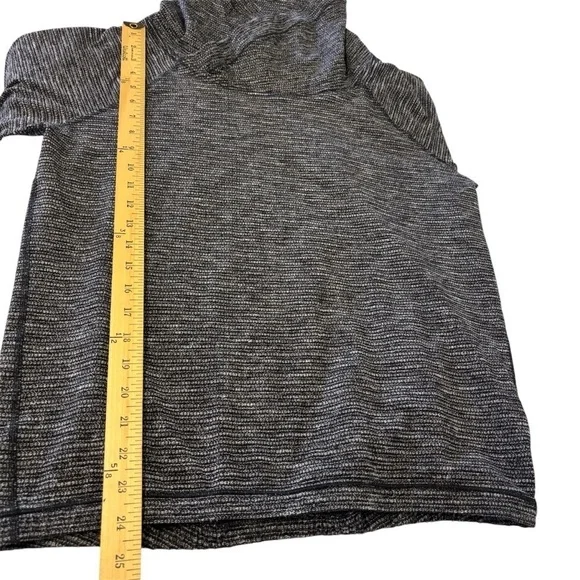 Lululemon Healthy Heart Pullover Sweater Women’s Size 6 - Picture 12 of 12